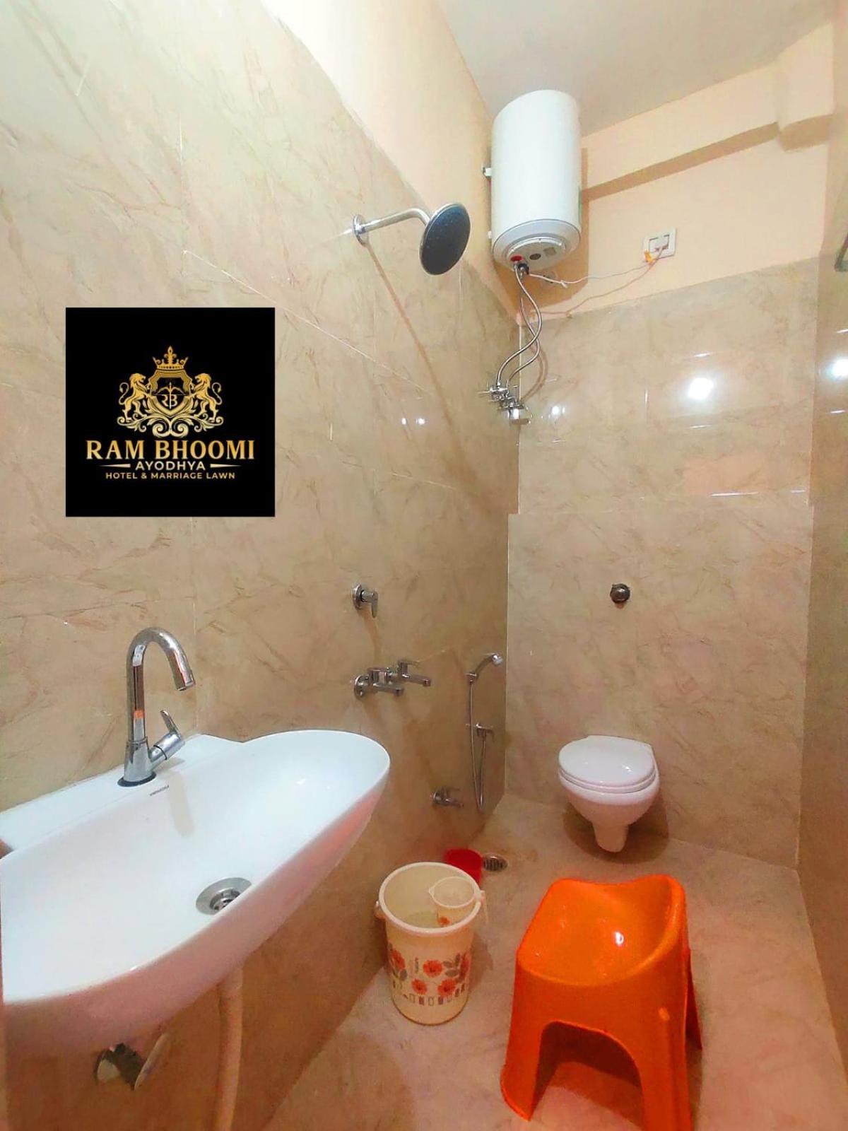 Hotel Rambhoomi Ayodhya Экстерьер фото